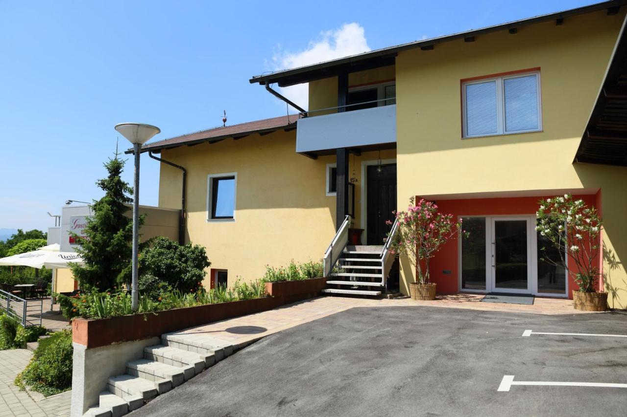 プトゥイ Sobe Grabar Bed & Breakfast エクステリア 写真